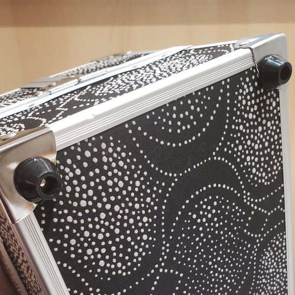 MODELLA Beauty Vanity Case, Storage- Organization Box - Picture 16 of 16